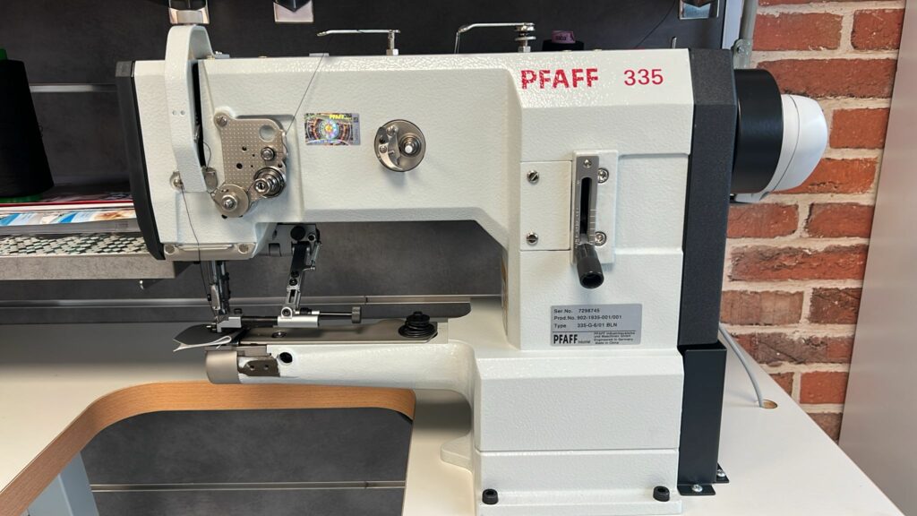 Machine Canon triple entrainement PFAFF 335 G6/01 BLN